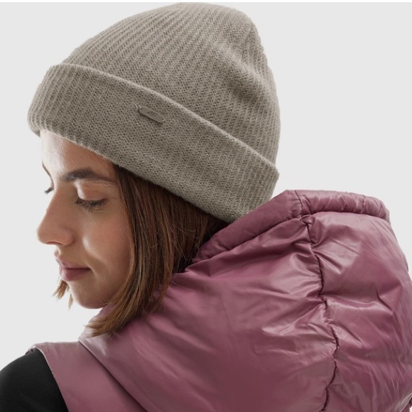 Women's 4F Beanie Cap | Grey | Small - Picture 3 of 9